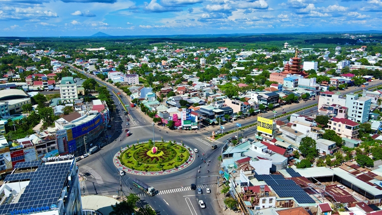 Inforgraphic Tốc độ tăng trưởng kinh tế của tỉnh Bình Phước trong 6 tháng đầu năm 2024