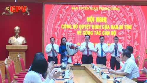 Đồng chí Đinh Thị Mai giữ chức Phó trưởng Ban Tuyên giáo Trung ương