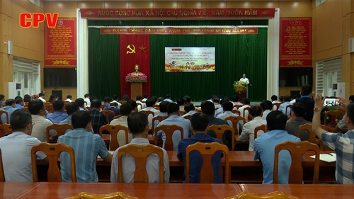 Đồng chí Lại Xuân Môn tiếp xúc cử tri tại tỉnh Cao Bằng