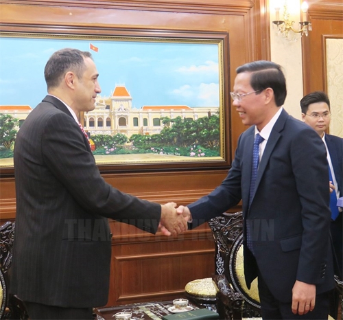 Ho Chi Minh City continues to further increase trade cooperation with Canada