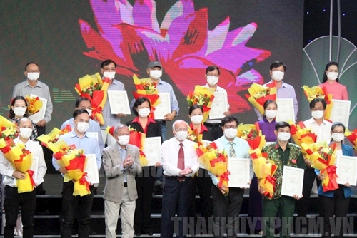 Ho Chi Minh City promotes dissemination of works on studying and following Uncle Ho s example