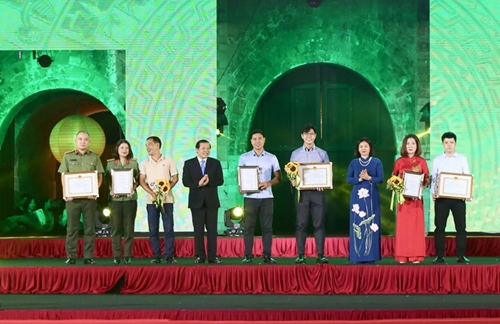 33 works win Press Award on Cultural Development and Building of Civilized and Elegant manner of Hanoians
