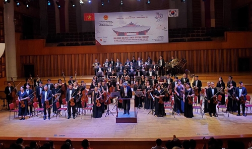 Special concert by Vietnam National Symphony Orchestra in RoK