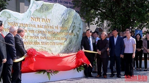 Hoa Binh inaugurates construction in commemoration of Uncle Ho