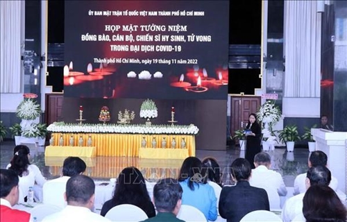Gathering commemorates deceased victims of COVID-19