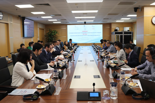 Vietnam, UK share experience in operation and management of national electricity