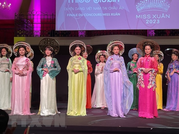 Miss Spring 2023 held by Vietnamese students in France