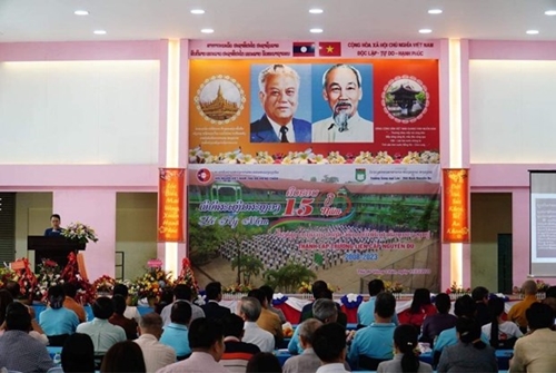 Nguyen Du Lao-Vietnamese bilingual school marks 15th anniversary