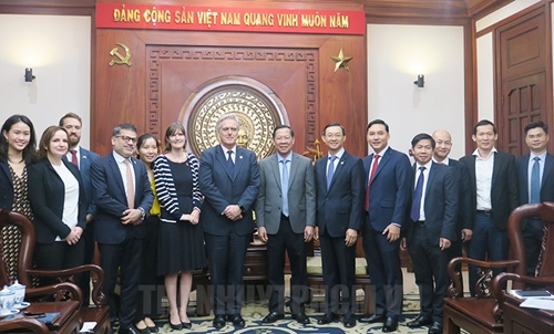 Ho Chi Minh City accelerates trade and investment cooperation with UK
