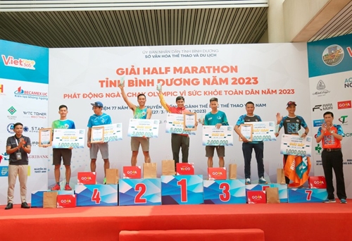 Binh Duong launches Olympic Run Day for Health of People and Half Marathon