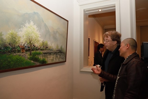 Vietnamese arts introduced at an exhibition in UK