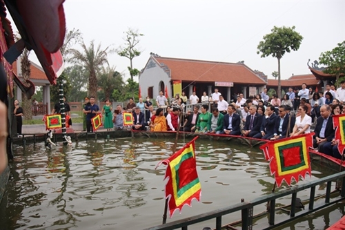 Nearly 150 foreign and domestic diplomats gather to study Bac Ninh’s charms