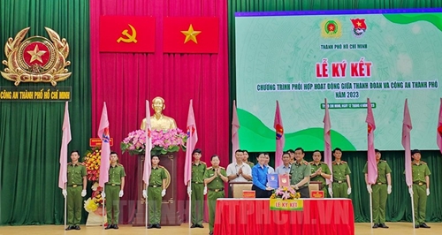 Ho Chi Minh City’s public security forces disseminate Ho Chi Minh cultural space