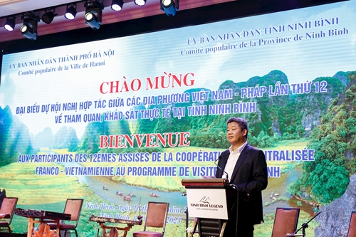 Hanoi leader joins French delegates to Ninh Binh’s landscape