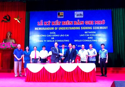 Lao Cai signs international standard vocational training agreement with ...