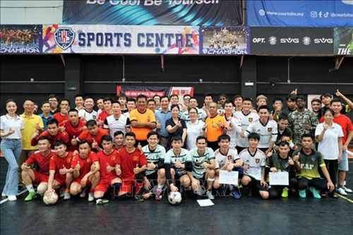 Football tournament strengthens solidarity among overseas Vietnamese in Malaysia