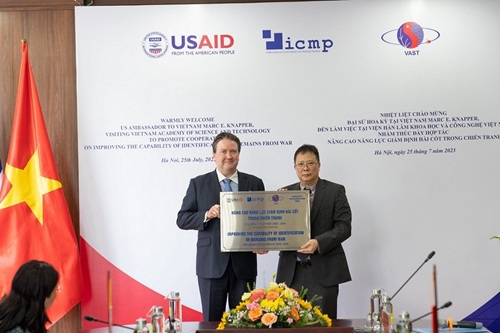 U S committed to supporting capacity building in Vietnam’s DNA identification
