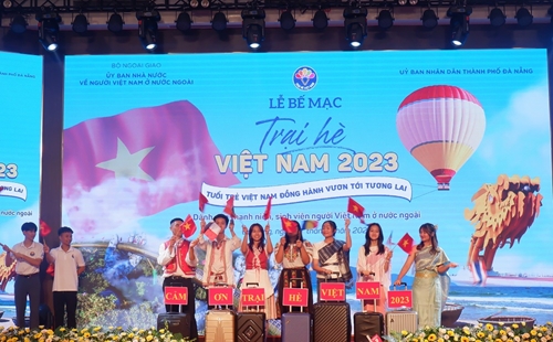 Summer camp helps young overseas Vietnamese closer to homeland