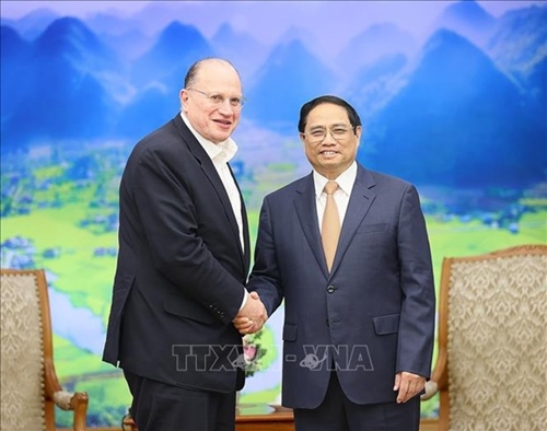 PM commends HSBC s contributions to Vietnam s economy