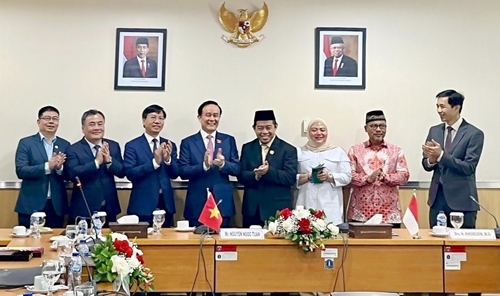 Hanoi, Jakarta strengthen cooperation in different areas