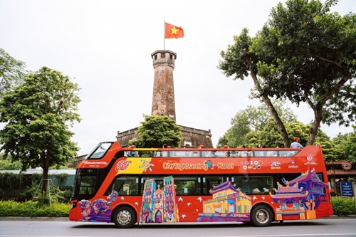 Tourists to Hanoi surge 51 during National Day holiday