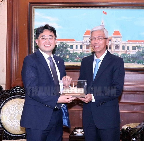 Promoting cooperation between Ho Chi Minh City and Chungcheongbuk province for mutual interest