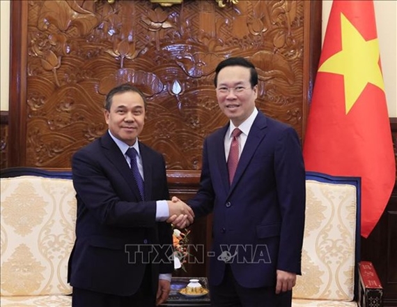 President hails Lao support for Vietnam s development