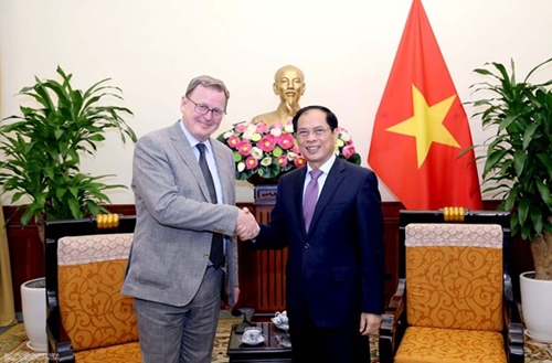 Germany’s Thüringen state an important partner of Vietnam Foreign Minister