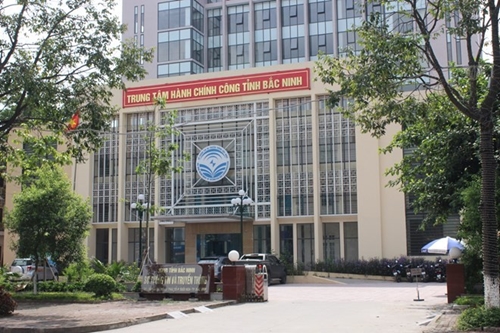 Bac Ninh province suggests extension of pilot operation of public administration centre model