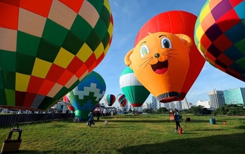 Hot air balloon performances in Thu Duc city to celebrate National Day
