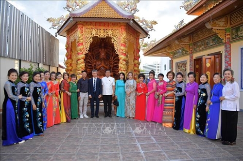 Overseas Vietnamese teachers in Thailand honoured