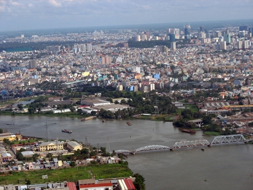 HCMC seeks ways to develop waterway tourism