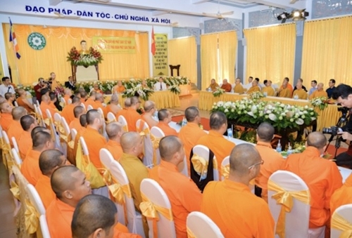 Thai Buddhist and overseas Vietnamese delegation visits Vietnam