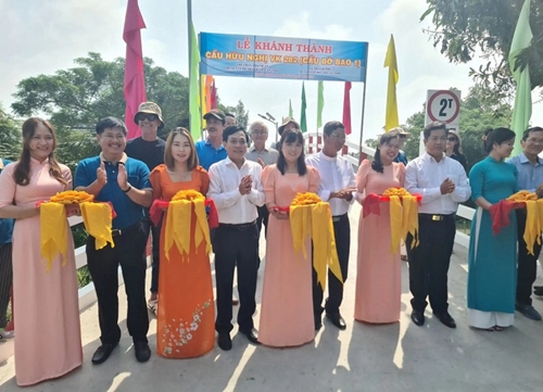 Overseas Vietnamese donate another bridge to Can Tho city