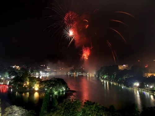 Hanoi organizes fireworks displays at 32 locations on Lunar New Year’s Eve 2024