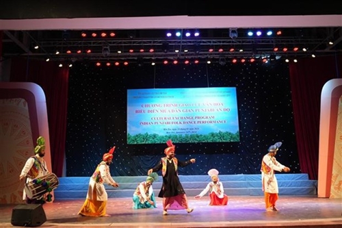 India’s Punjabi folk dances performance in Vietnam