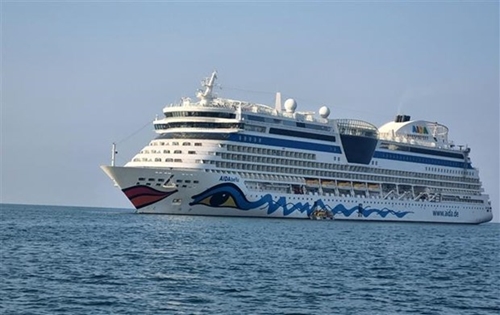 Cruise ship Aida Bella brings nearly 2,000 European visitors on last day of lunar year