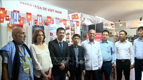 Vietnam s publications introduced at Cuban International Book Fair