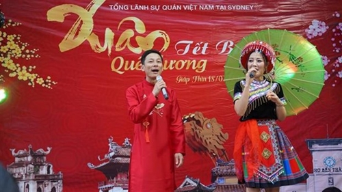 Homeland Spring held for overseas Vietnamese in Australia