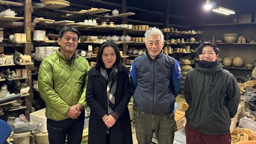 Japan helps train ceramic makers from Bac Ninh province ’s Phu Lang village