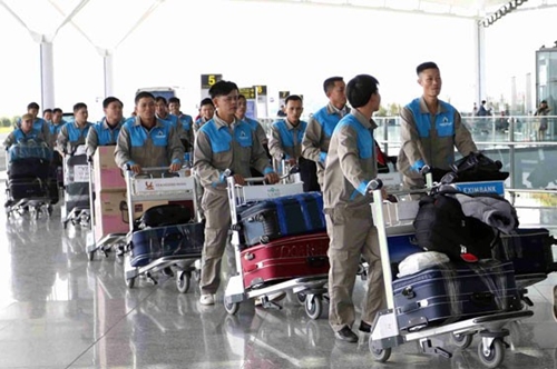 Over 10,000 Vietnamese workers sent to work abroad in February