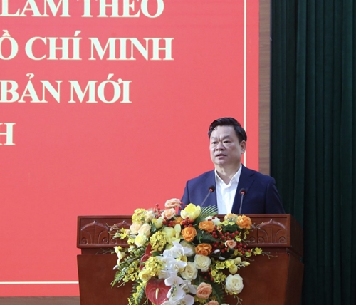 Bac Kan province organizes conference on studying and following Uncle Ho