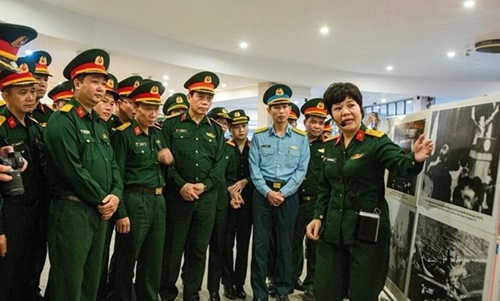 Exhibition marks 70th anniversary of the Dien Bien Phu Victory
