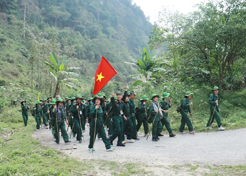 Ha Giang launches travel program “Marching in his footsteps”