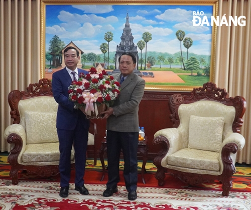 Da Nang promptly implements cooperation programs with Lao province