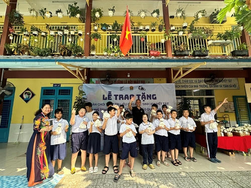 New Zealand hands over first therapeutic water playground for children with disabilities in Vietnam