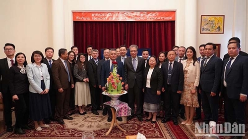 Vietnamese Embassy in Russia offers New Year greetings to Lao counterpart