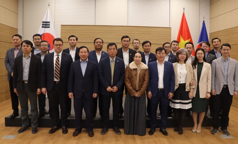 Long An strengthens cooperation with Korean businesses in many fields