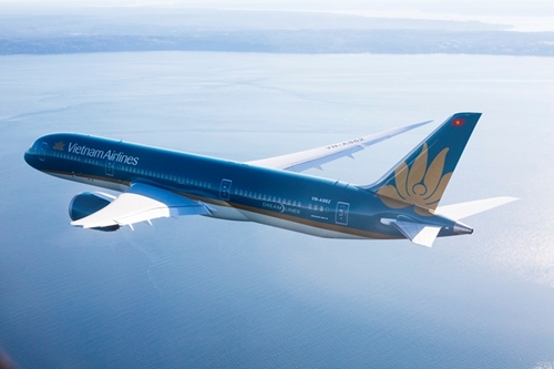 Vietnam Airlines operates wide-body aircraft on Hanoi - Singapore route