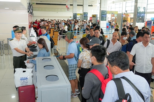 Noi Bai Airport plans to welcome 440,000 passengers during holiday